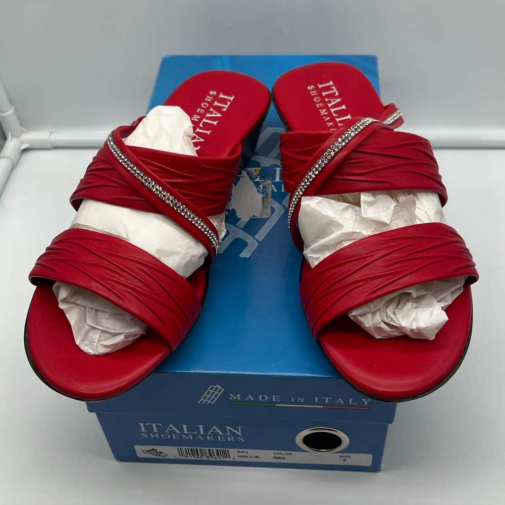 NWT Italian Shoemakers Hollis Wedge Red Sandals Size 7